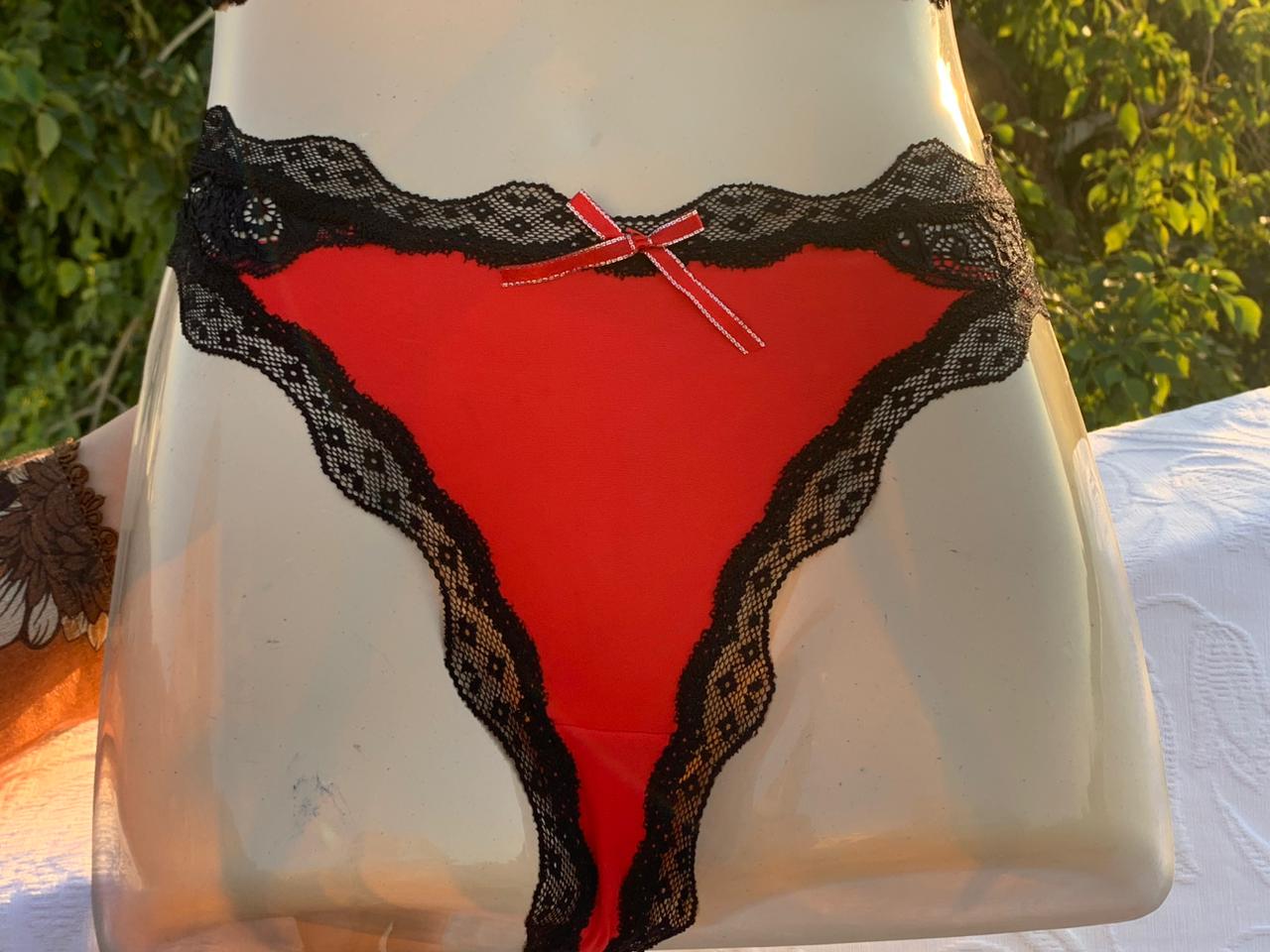 2-Piece Lace Lingerie Set – Black Lace Bra & Red Lace Panty (Bridal Collection)