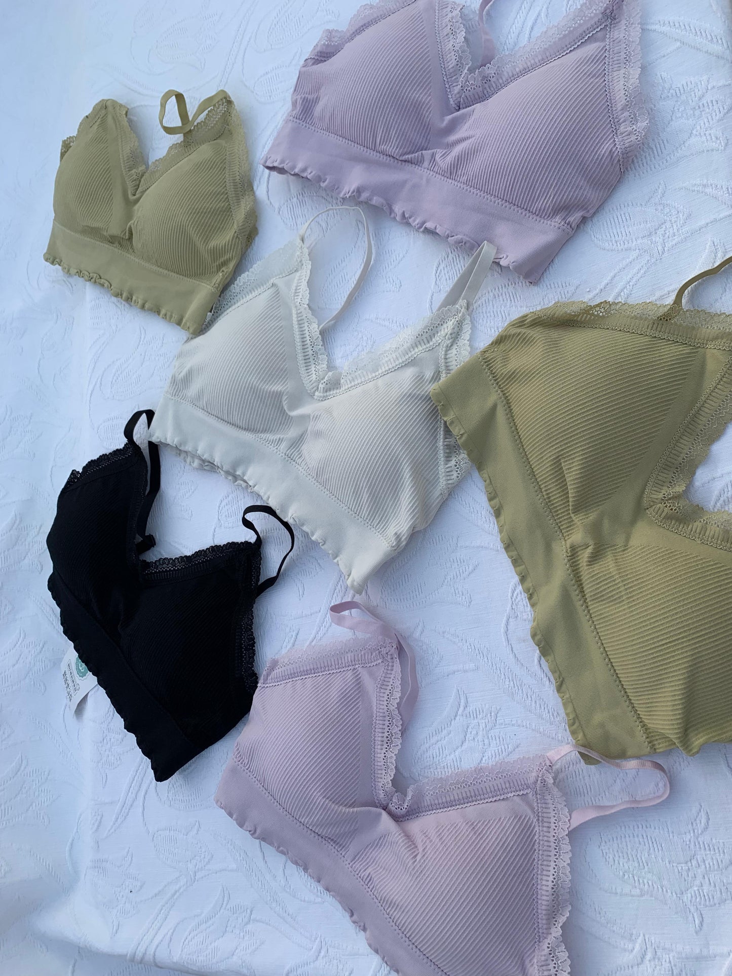 Relaxed Fit Stretchable Blouse – Comfortable All-Day Wear, 4 Colors (Purple, Pistachio, White, Black)+ FREE GIFT