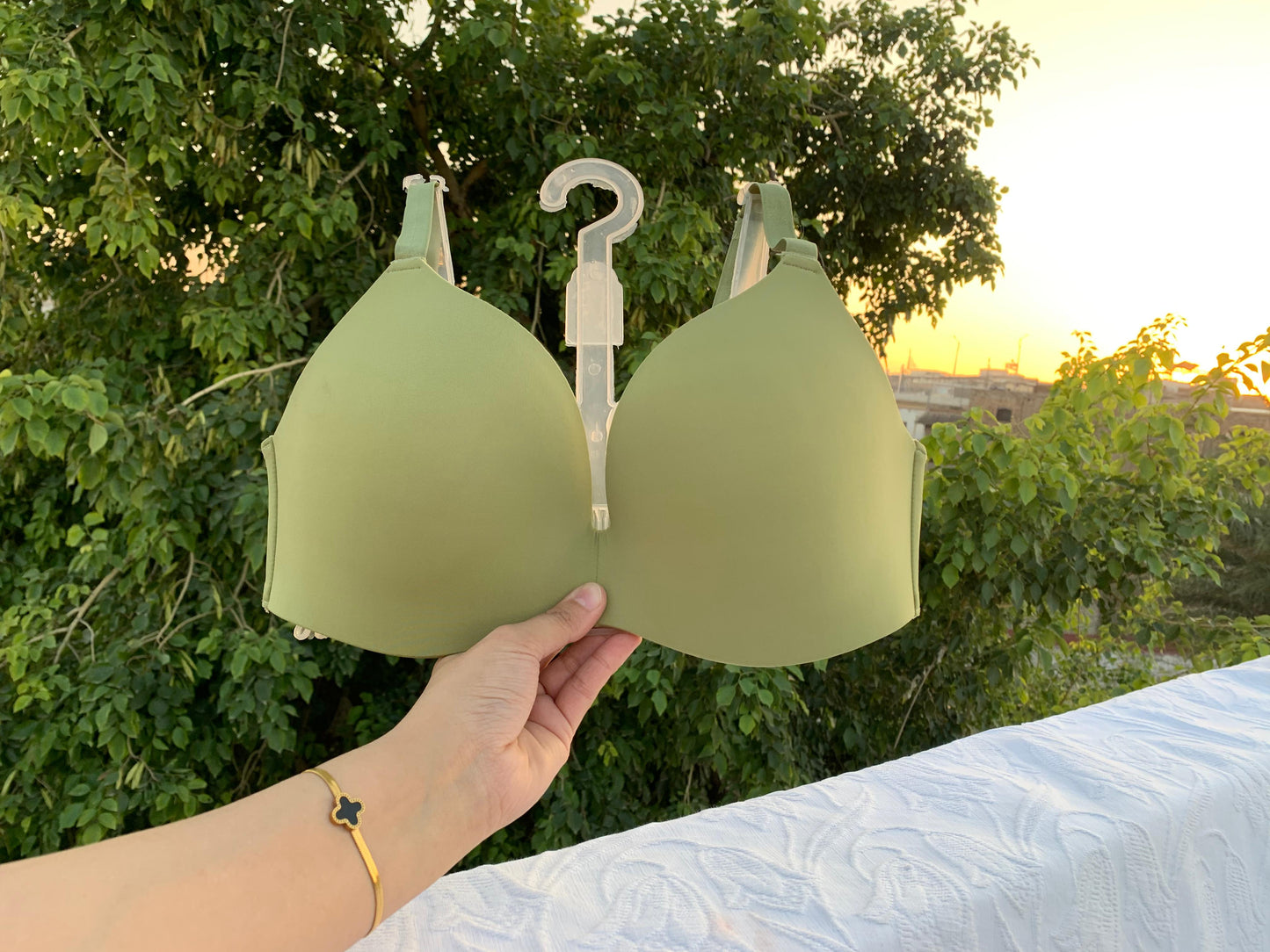 Imported High-Quality Seamless Push-Up Bra – Olive Green / Black / Blue Net Design+ FREE GIFT