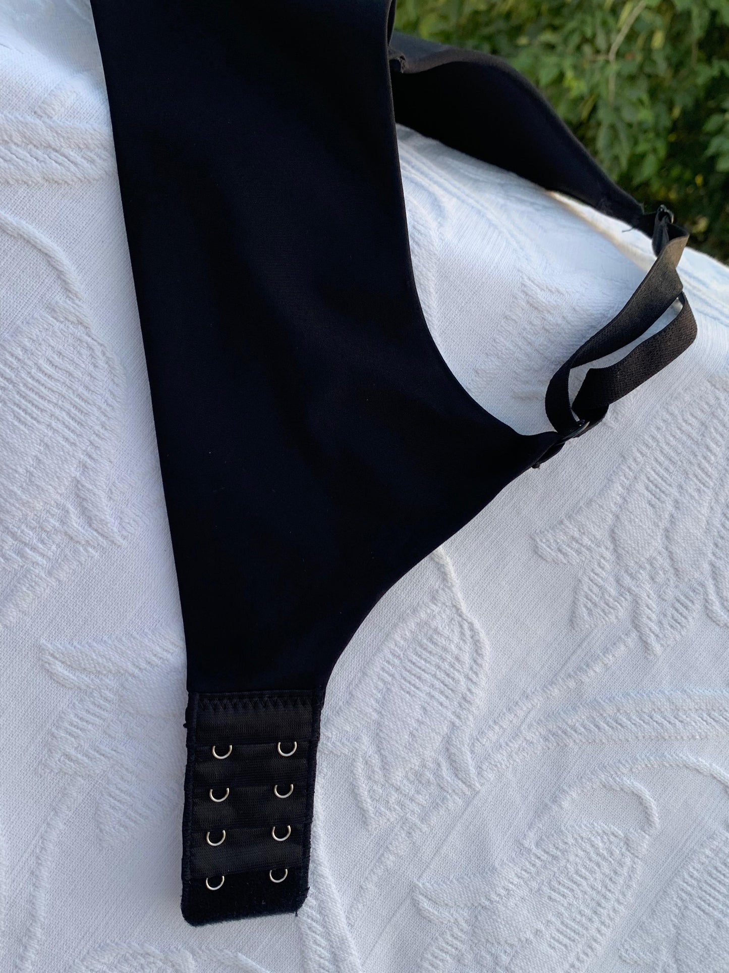 Imported High-Quality Seamless Push-Up Bra – Olive Green / Black / Blue Net Design+ FREE GIFT