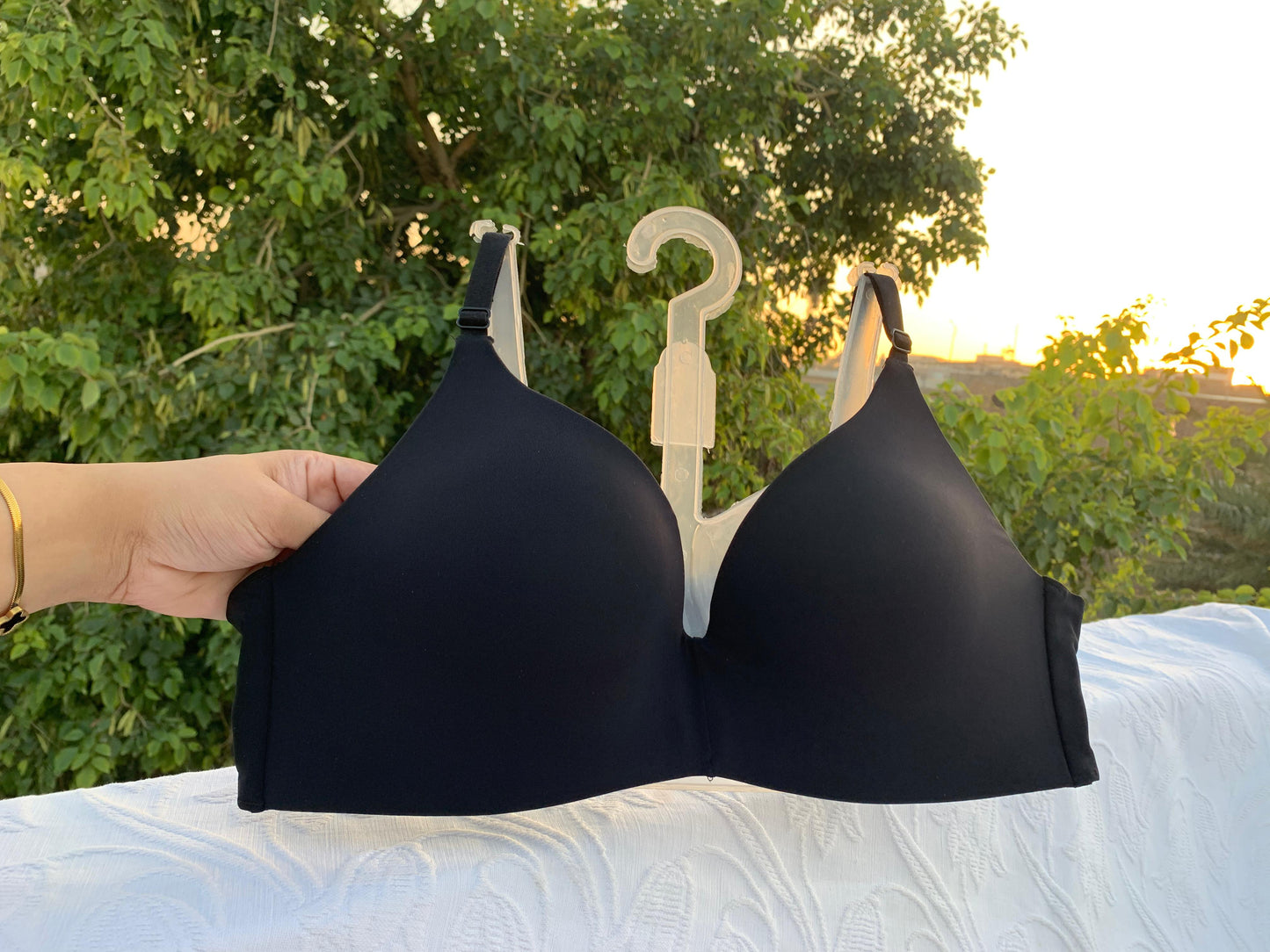 Imported High-Quality Seamless Push-Up Bra – Olive Green / Black / Blue Net Design+ FREE GIFT