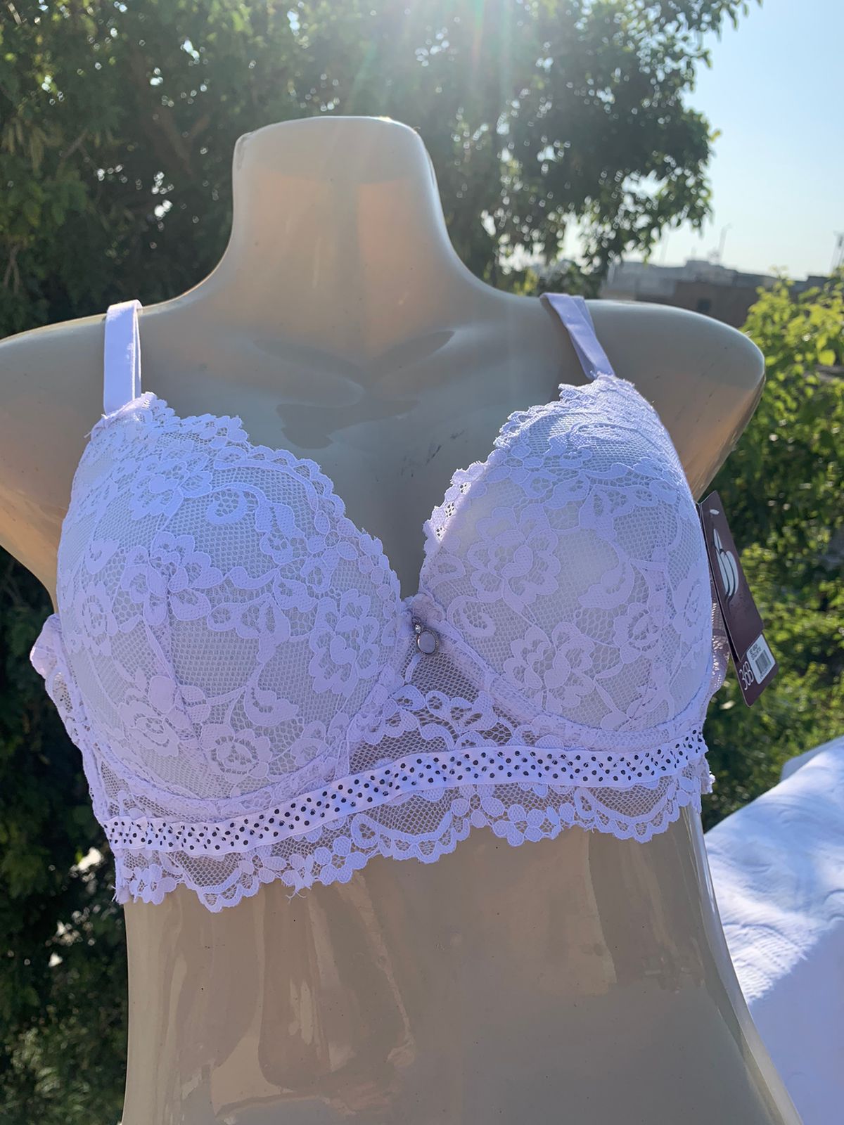 Imported Luxury Lace Push-Up Bra – Amazon Quality (White / Blue / Black / Nude / Skin / Pink / Midnight Blue)+ FREE GIFT