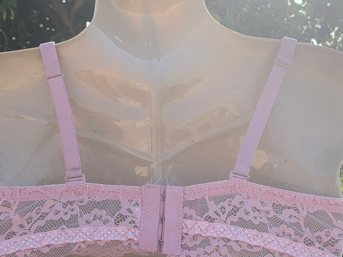 Imported Luxury Lace Push-Up Bra – Amazon Quality (White / Blue / Black / Nude / Skin / Pink / Midnight Blue)+ FREE GIFT