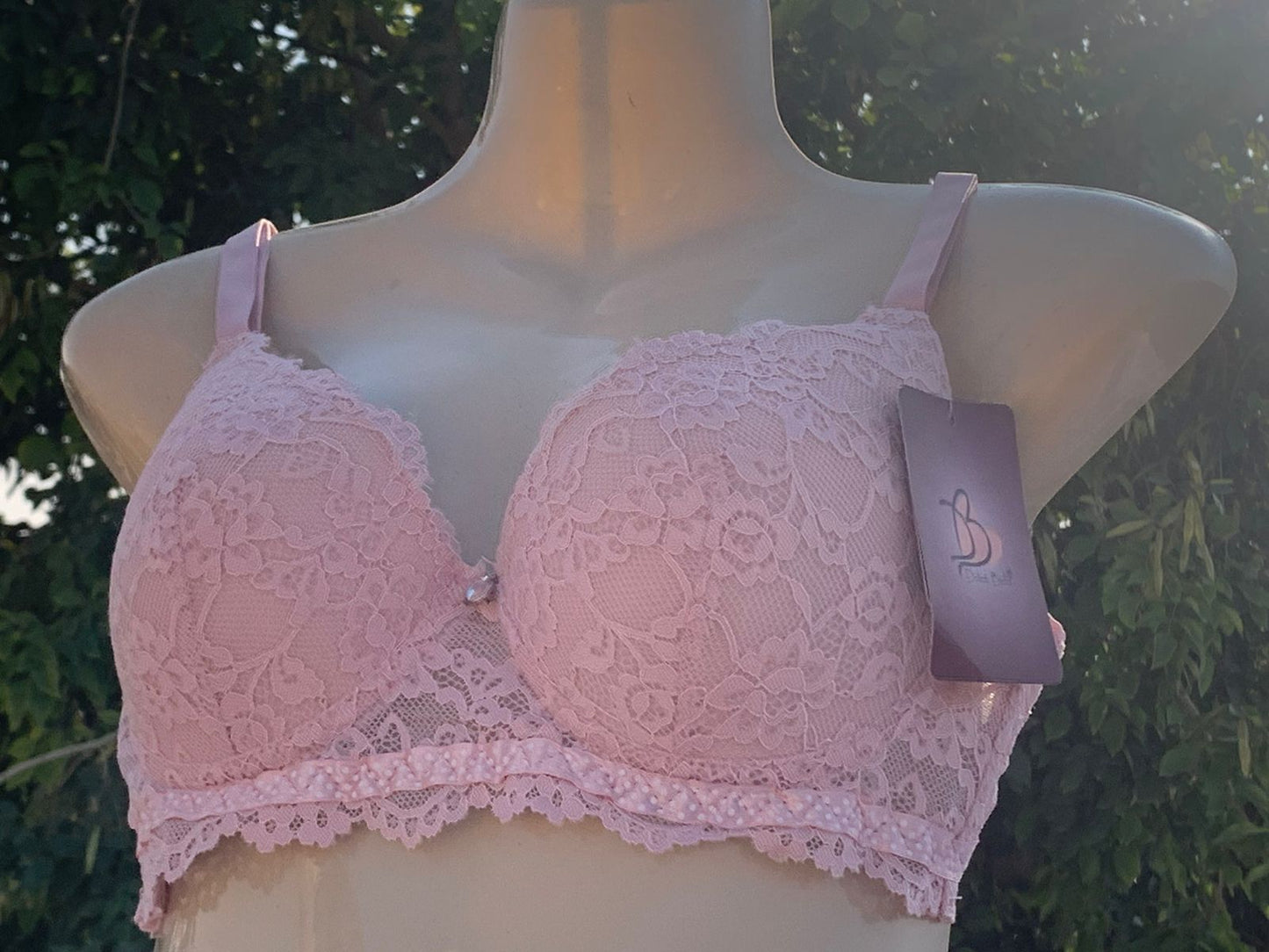 Imported Luxury Lace Push-Up Bra – Amazon Quality (White / Blue / Black / Nude / Skin / Pink / Midnight Blue)+ FREE GIFT