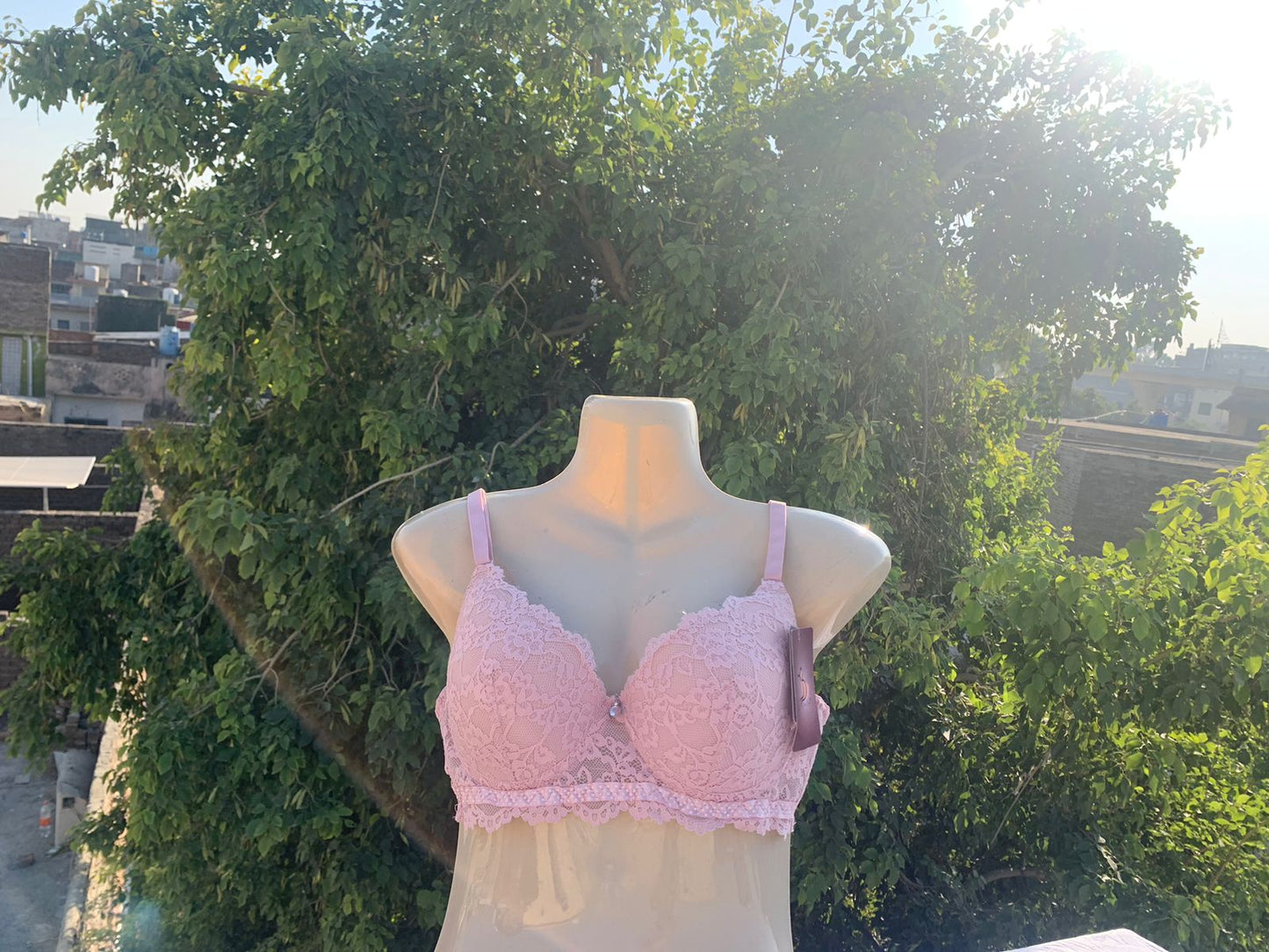 Imported Luxury Lace Push-Up Bra – Amazon Quality (White / Blue / Black / Nude / Skin / Pink / Midnight Blue)+ FREE GIFT