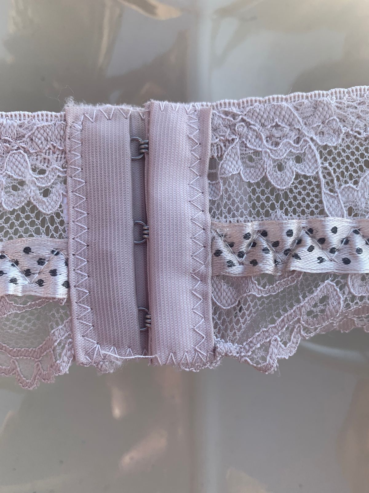 Imported Luxury Lace Push-Up Bra – Amazon Quality (White / Blue / Black / Nude / Skin / Pink / Midnight Blue)+ FREE GIFT