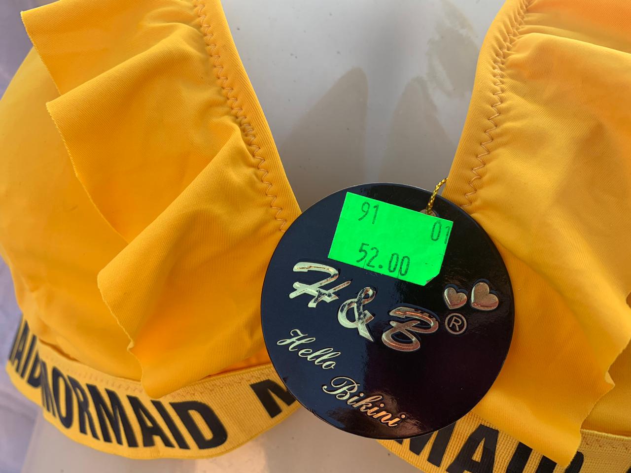 2-Piece Bikini Set – Ruffle Top & Printed Bottom (Yellow) + Free Gift