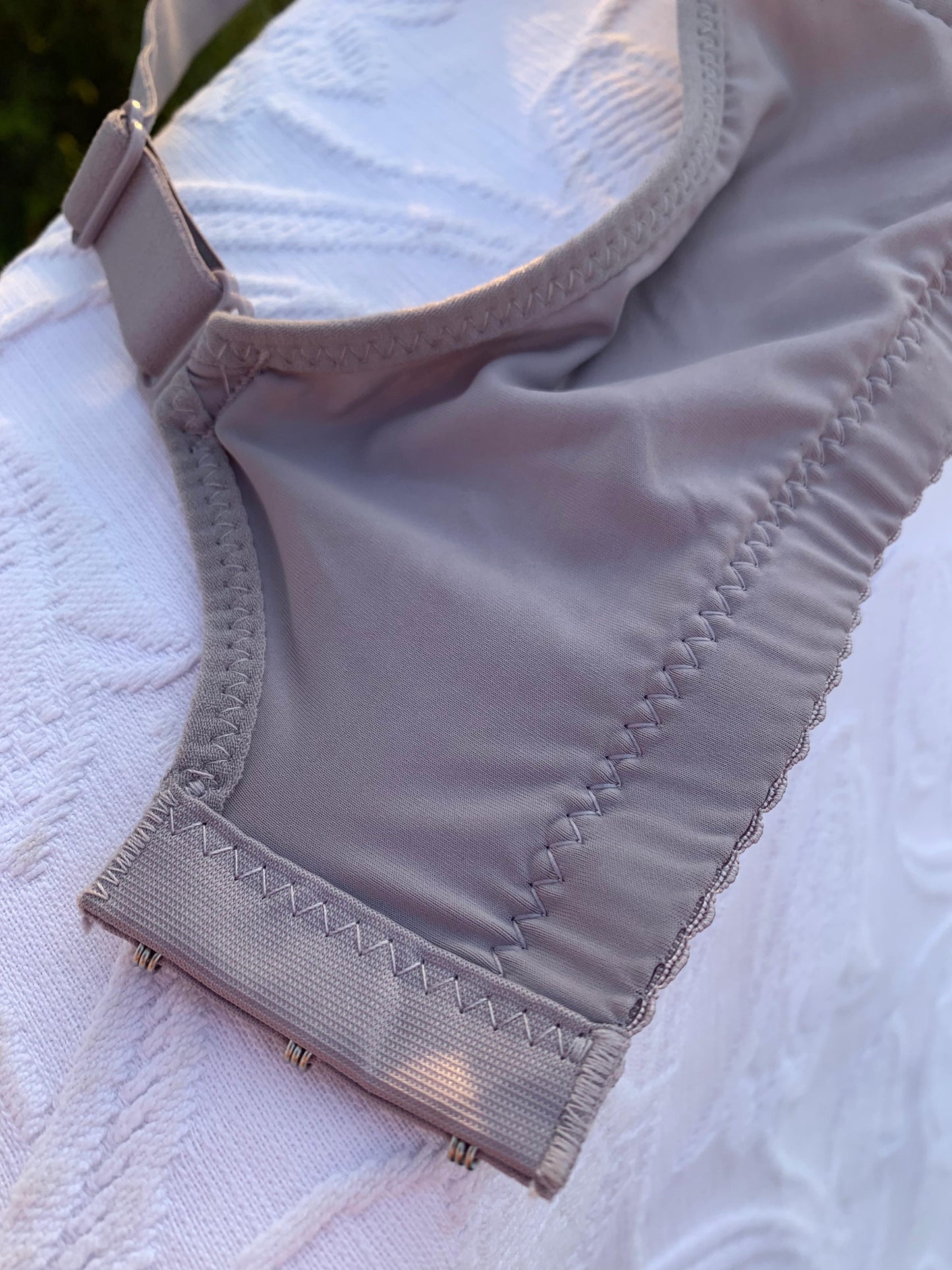 Imported Amazon-Brand Lace Bra – Premium Quality (Grey / Black / Peach)+ FREE GIFT