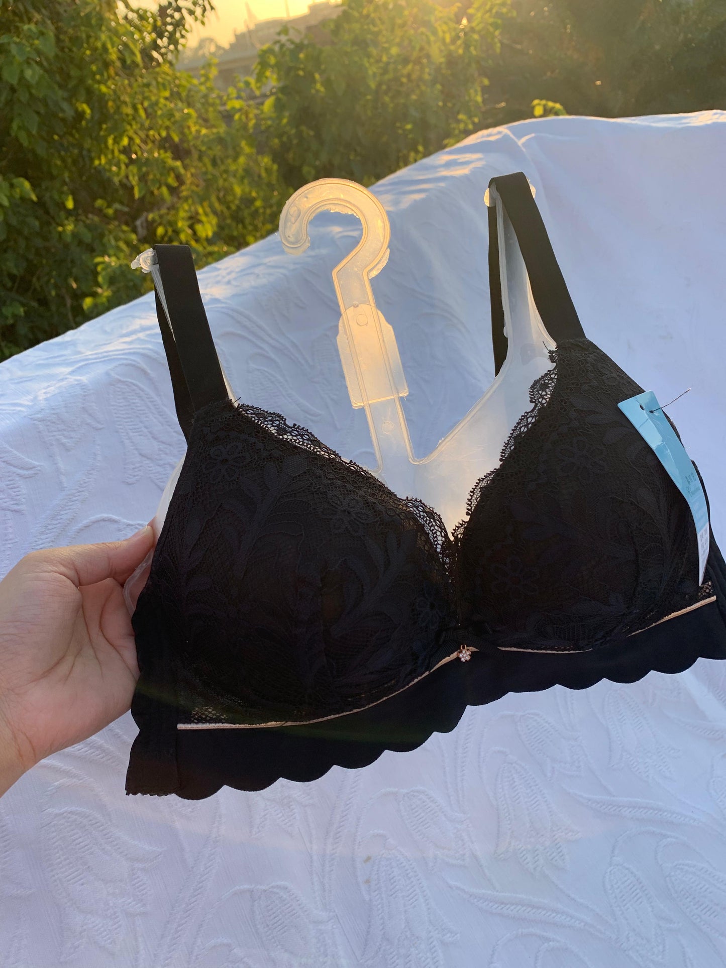 Imported Amazon-Brand Lace Bra – Premium Quality (Grey / Black / Peach)+ FREE GIFT